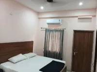 Hotel Shivay Varanasi Near Vishwanath Temple - مطابخ
