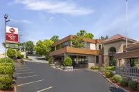 Best Western Plus Landing View Inn  Suites - Pools