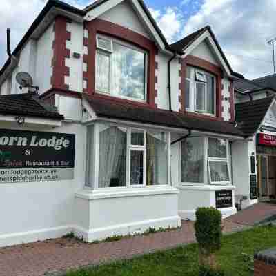 Acorn Lodge Hotel Gatwick & Parking Hotel Exterior