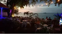BoraBora Beach Guesthouse Penang Hotels in Tanjung Bungah