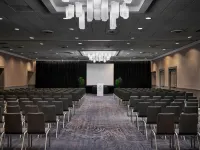 Delta Hotels Richmond Downtown Отели рядом с достопримечательностью «Кэритаун»