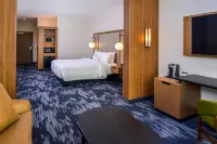 Fairfield Inn & Suites Fort Worth Southwest at Cityview Hoteles cerca de Centro Comercial Hullen Mall