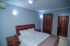 Extra-Large Room, Free Breakfast