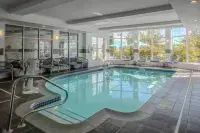 Hilton Garden Inn Freeport Downtown - Swimmingpools