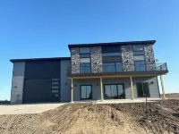 Brand new lake house with panoramic view overlooking Lewis and Clark Lake.