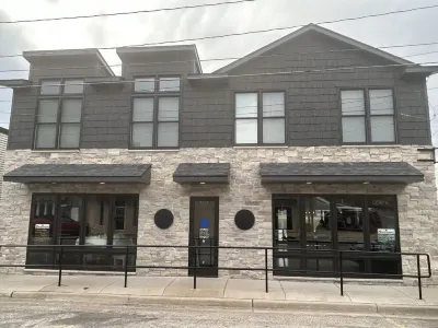 Blue Suede Suites North