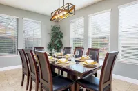 Serenity@Solterra - A modern 6 bed 4 bathroom home on the famed Solterra Resort