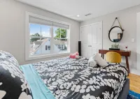 Luxury large house minutes to Cambridge and Boston