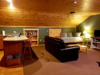 Studio Riverside in Kennebec