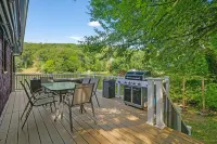Waterfront Lake House. Near NYC and hiking trials. Complimentary kayaks provided