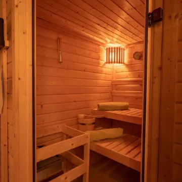 Exclusive vacation home with conservatory, sauna and wallbox