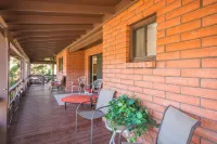 Mingus Mountain Vista: Views, Shopping, Relaxation. 20 Minutes to Sedona - Homestays