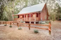 Beautiful log home less than a half mile from ichetucknee springs north entrance