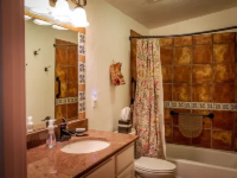 Charming Adobe One Block from the Mesilla Plaza โรงแรมในMesilla