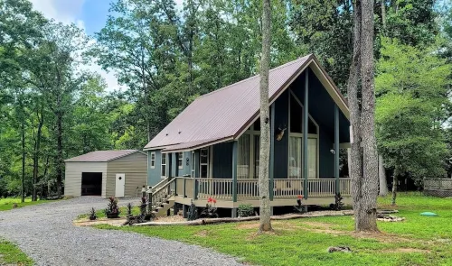 Fish Fry Cabin with Dock on Watts Bar Lake