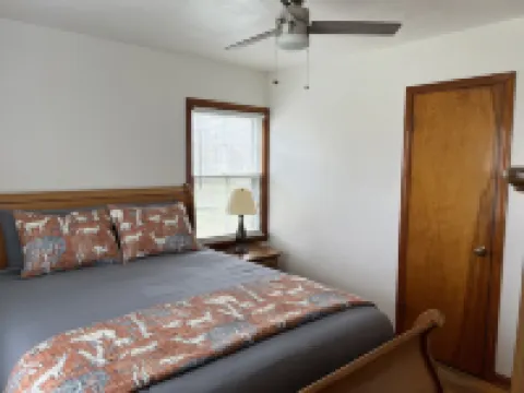 House minutes from Pymatuning Lake!