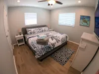 VENICE🌴Heated Pool House💦 7 min to the Beach🌊 Shops&Dining nearby