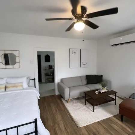 Downtown Sandusky Apartment!