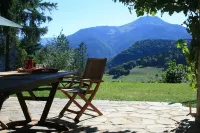 Charming lux chalet, views comfort escape, Samoens Valley, peaceful log fire