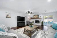 The Nest-Cozy 4BR in the heart of town w/ fire pit