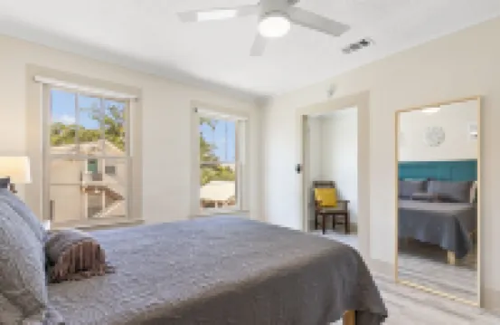 Clean Simple Cozy 2 BR Home in downtown of St. Augustine