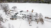 2 Rm suite in a farm setting close to  attractions -Unit 4- Abbott Brook Inn