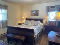 Grandpa's Cabin welcomes the whole crew, sleeps 12!