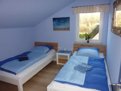 FW near Fuhlendorf south of the Bodden coast. 70sqm for 4 people idyllic location on the forest Hotel di Bartelshagen