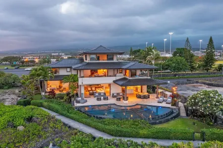 Luxury Oceanfront Estate