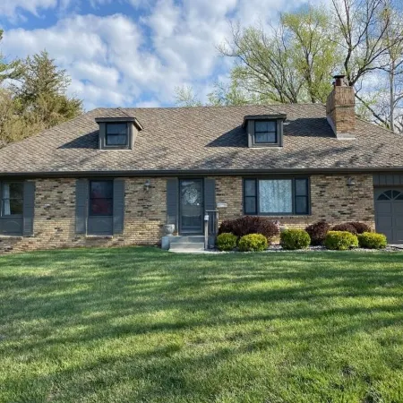Four Bedroom Bellevue Beauty Отели в г. Белвью