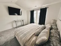 Mountain Ridge Retreat. Less than 1 mile from premier entertainment and shopping Hotel in zona RSL Practice Field