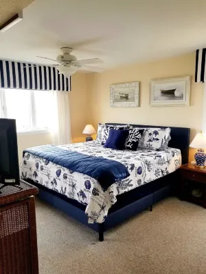 Ocean & Sound View! Linens Provided! Specials! Complimentary Amenities!