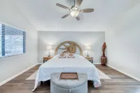 Casa Barrera Soothing 3-Bedroom Home in a North East Fresno!