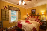 Farmhouse on Little Peak Creek Farm!