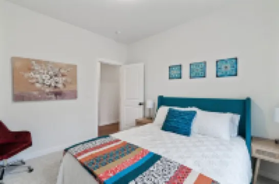 5Br Vacation Home Hot Tub/Game Room/Water Views/BBQ/Firepit/LG Yard