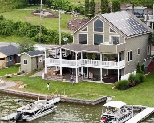 Charming lake side retreat great for family time or a romantic getaway! Hotele w: Otisco
