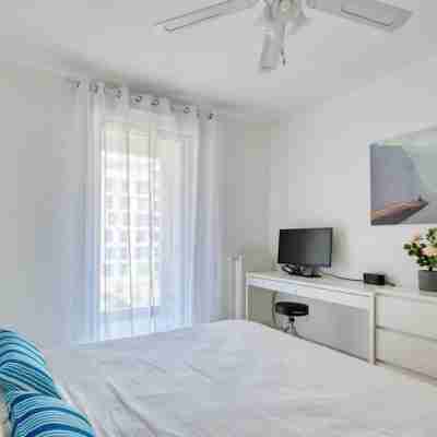 Le Fonction, Furnished  , Boxed Parking Rooms