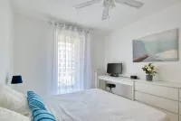 Le Fonction, Furnished  , Boxed Parking - Homestays