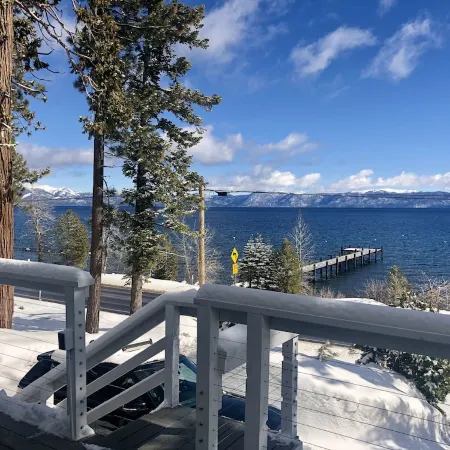 Lake front chalet-incredible view, sleeps 12!