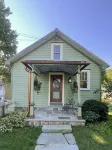 Charming Carriage House in the Heart of Kennett The Mushroom Cap 주변 호텔