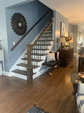 The Bluegrass Bungalow: Newly Constructed Sleeps 6: 3 beds 1.5bath. One Level.