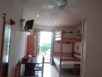 Beach<50m.Equipped terrace. Parking. Car and bicycle options. Wifi.  No. of activities