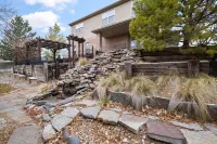 The West Nest 2 -Families, 2 Kings, Game Room