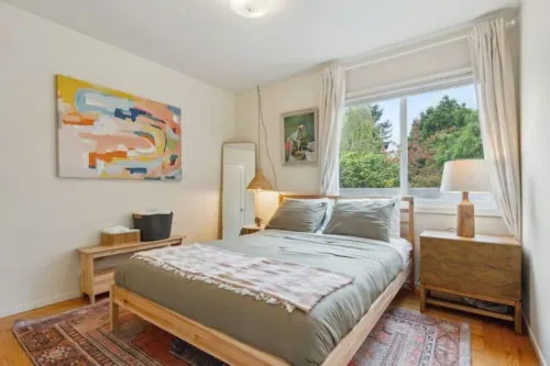 Stylish Flat with Free Parking in Downtown Albany Hotels in Albany