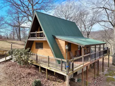 A-Frame Of Mind - Firepit - Sunroom -Washer/Dryer Hotels near Southern Tree Plantation Inc