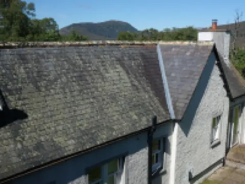 Morrone Cottage - Beautiful mountain cottage, large garden and wonderful views. Hotels in Ballater