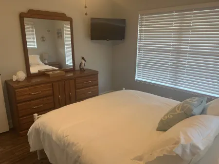 NEW LISTING -FULLY REMODELED CANAL HOME-PERFECT FOR FAMILIES AND FISHING!!