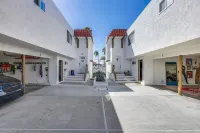 Beachy Farmhouse Family Retreat