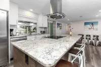 Modern House, Heated Pool, Fenced, Beaches, Relax