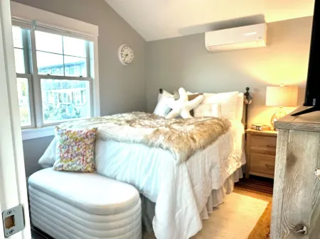 Charming cottage overlooking the bay in Padanaram Village.